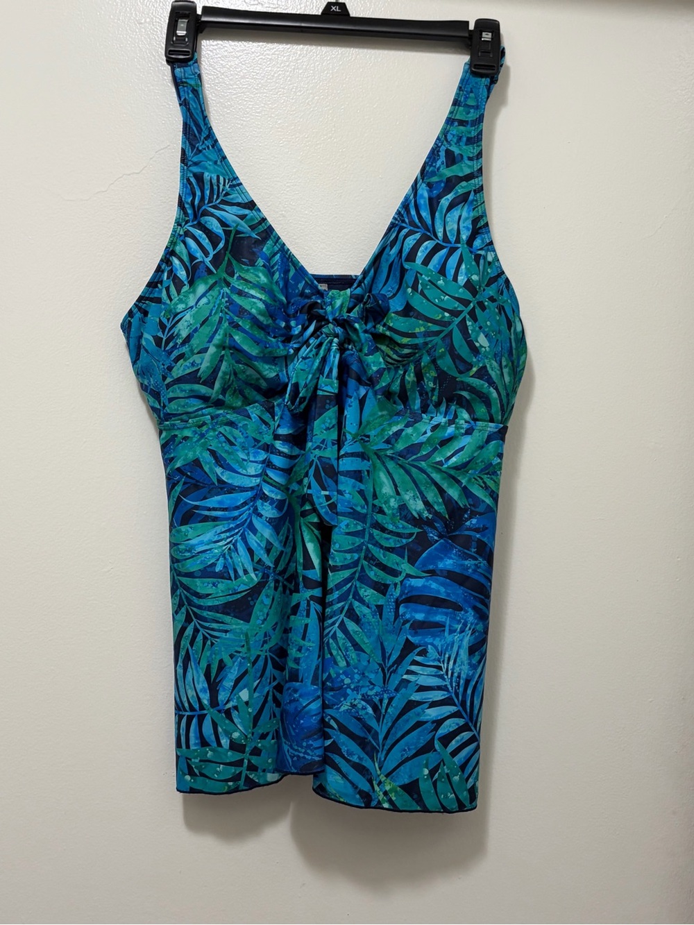 Yonique Blue and Green Tropical Tie-Front Camisole Tankini. Size XL